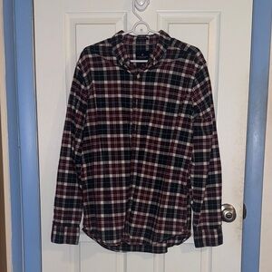 American Eagle Outfitters Red and Black Plaid Casual Button Down Shirt